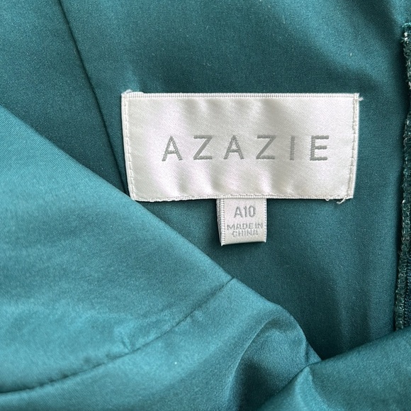 Azazie emerald green maxi dress. Size A10. Official color name is PINE - Picture 11 of 13